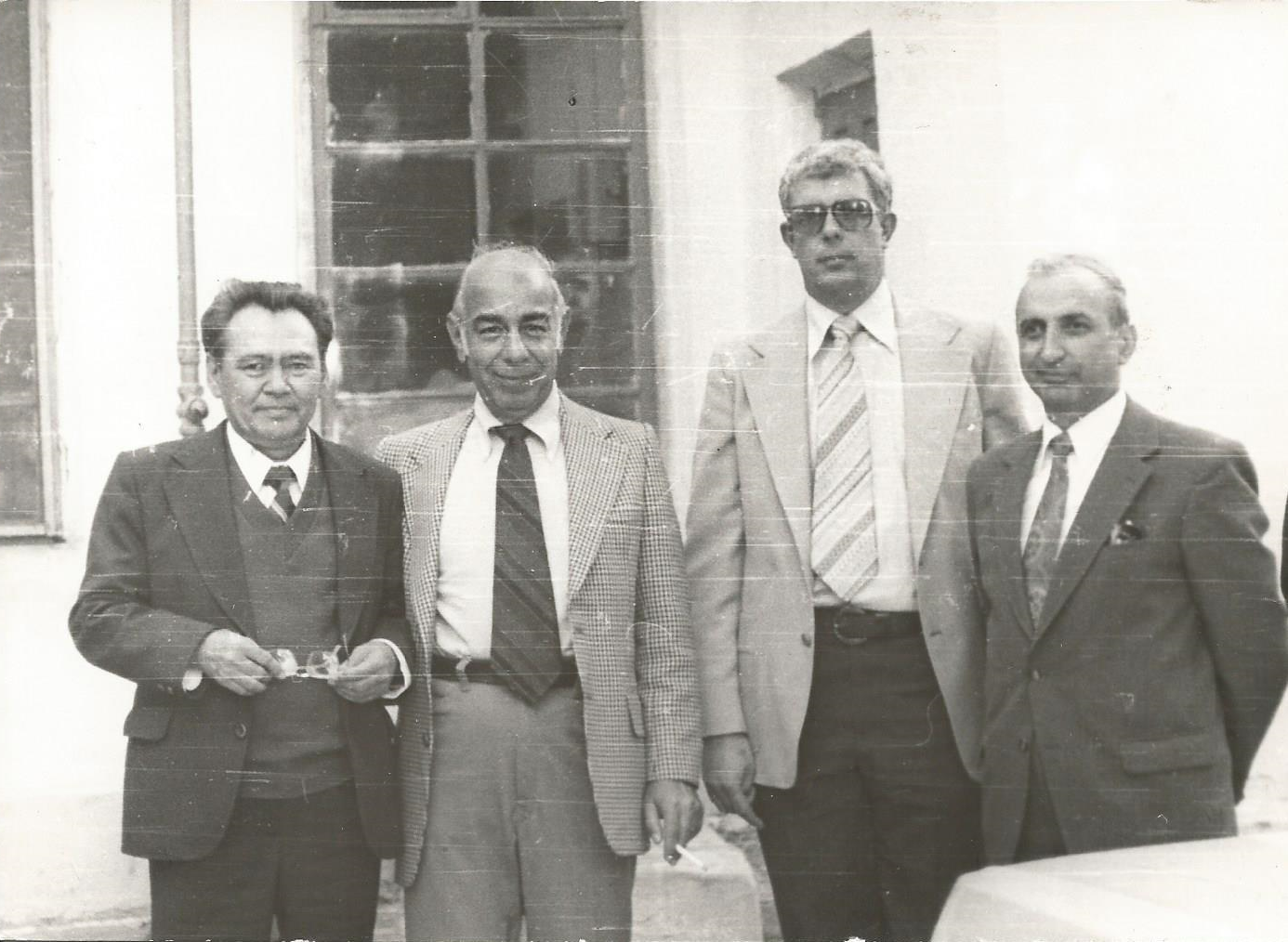 Булекбай Сагингалиев с представителями Союзтермнефть, 1979 год